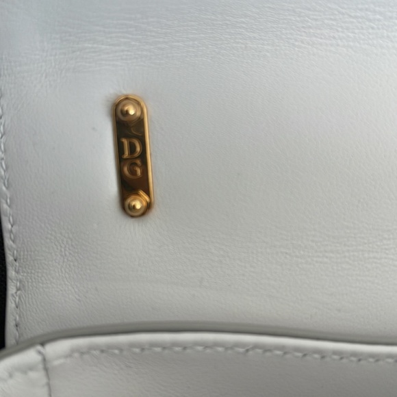 Dolce gabbana chain handbag - Picture 3 of 4